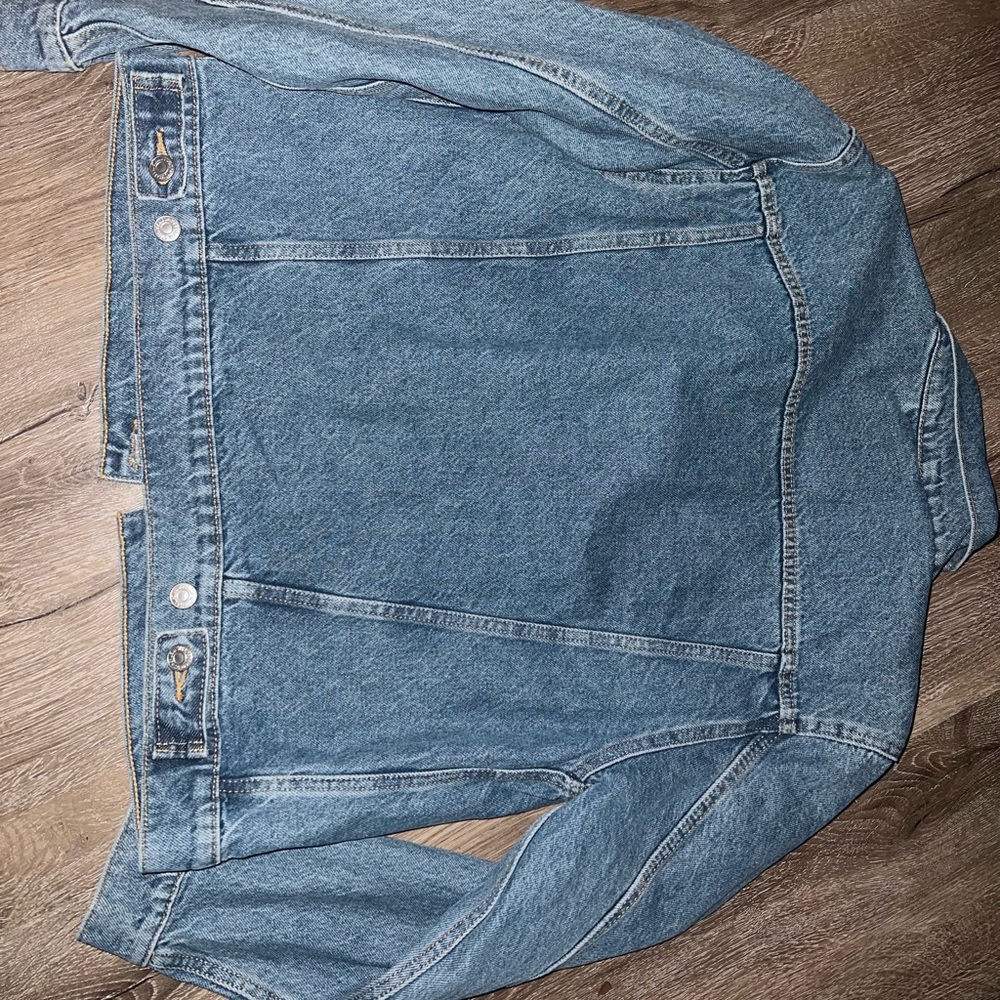 Women’s Levi’s jacket
